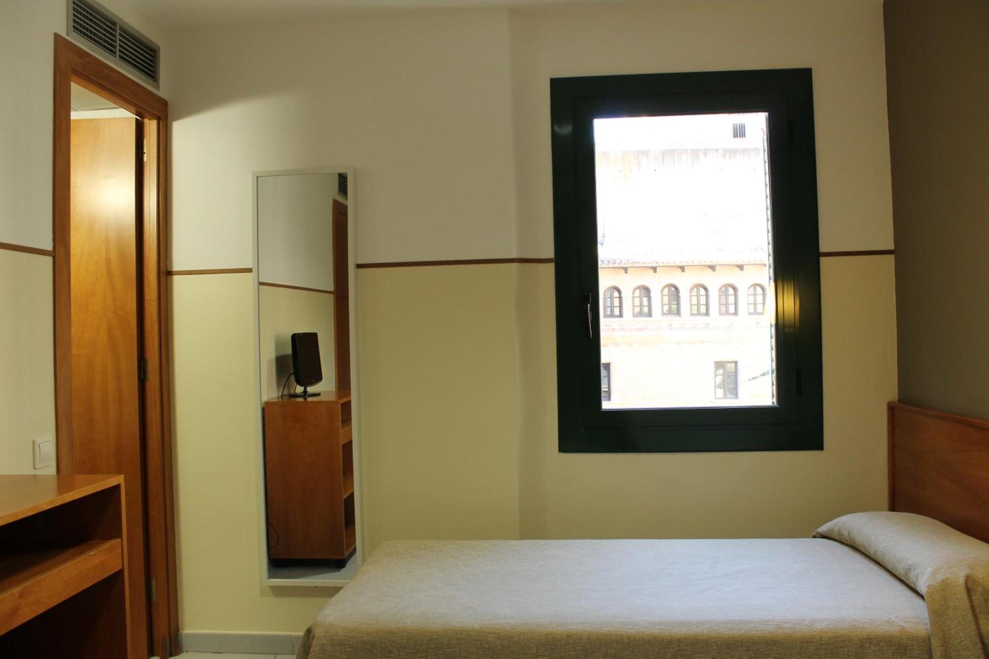 Hotel El Jardi Barcelona Zimmer foto